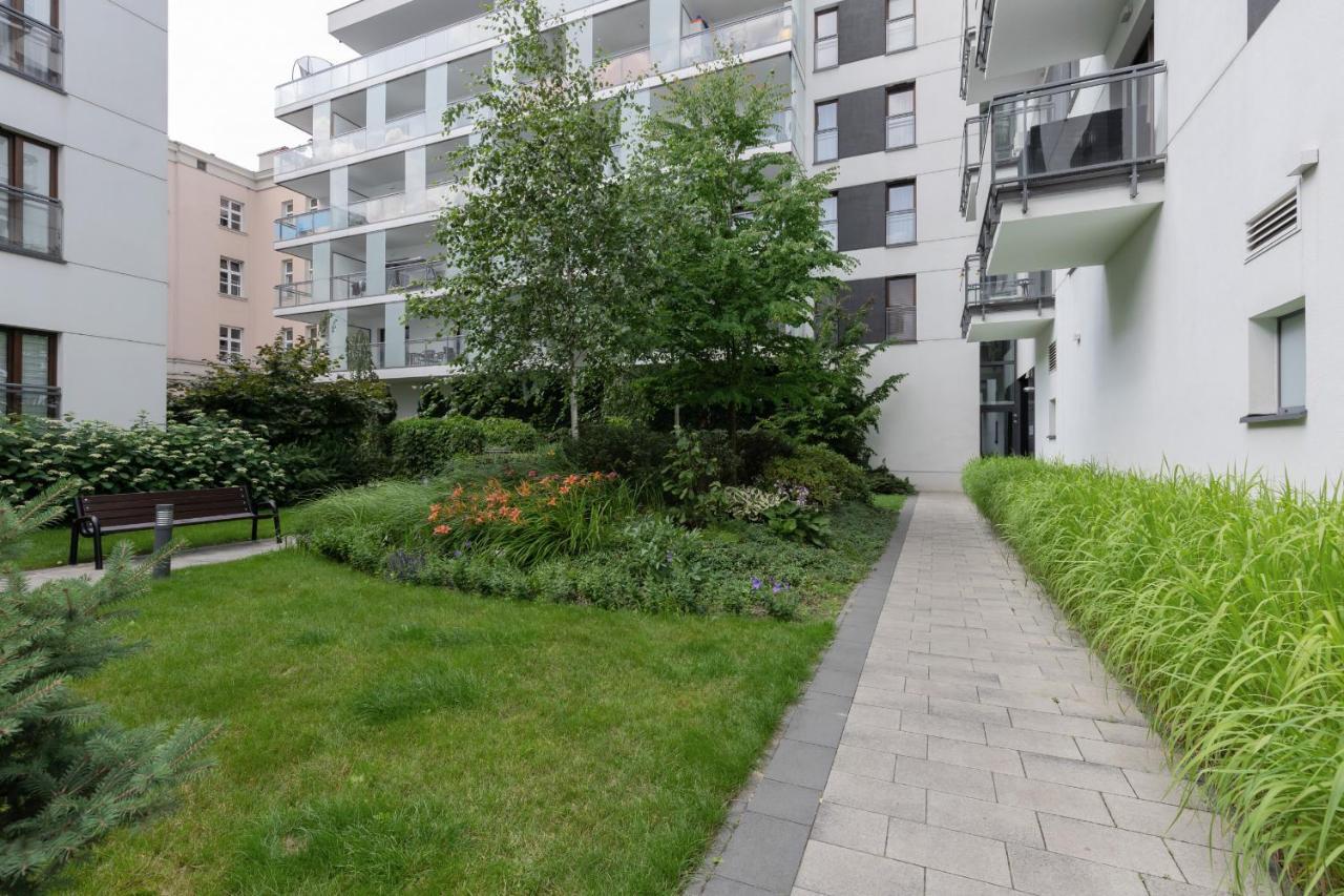 Stylish & Trendy 1 Bedroom Apartment Wola With Parking By Renters Warsaw Luaran gambar
