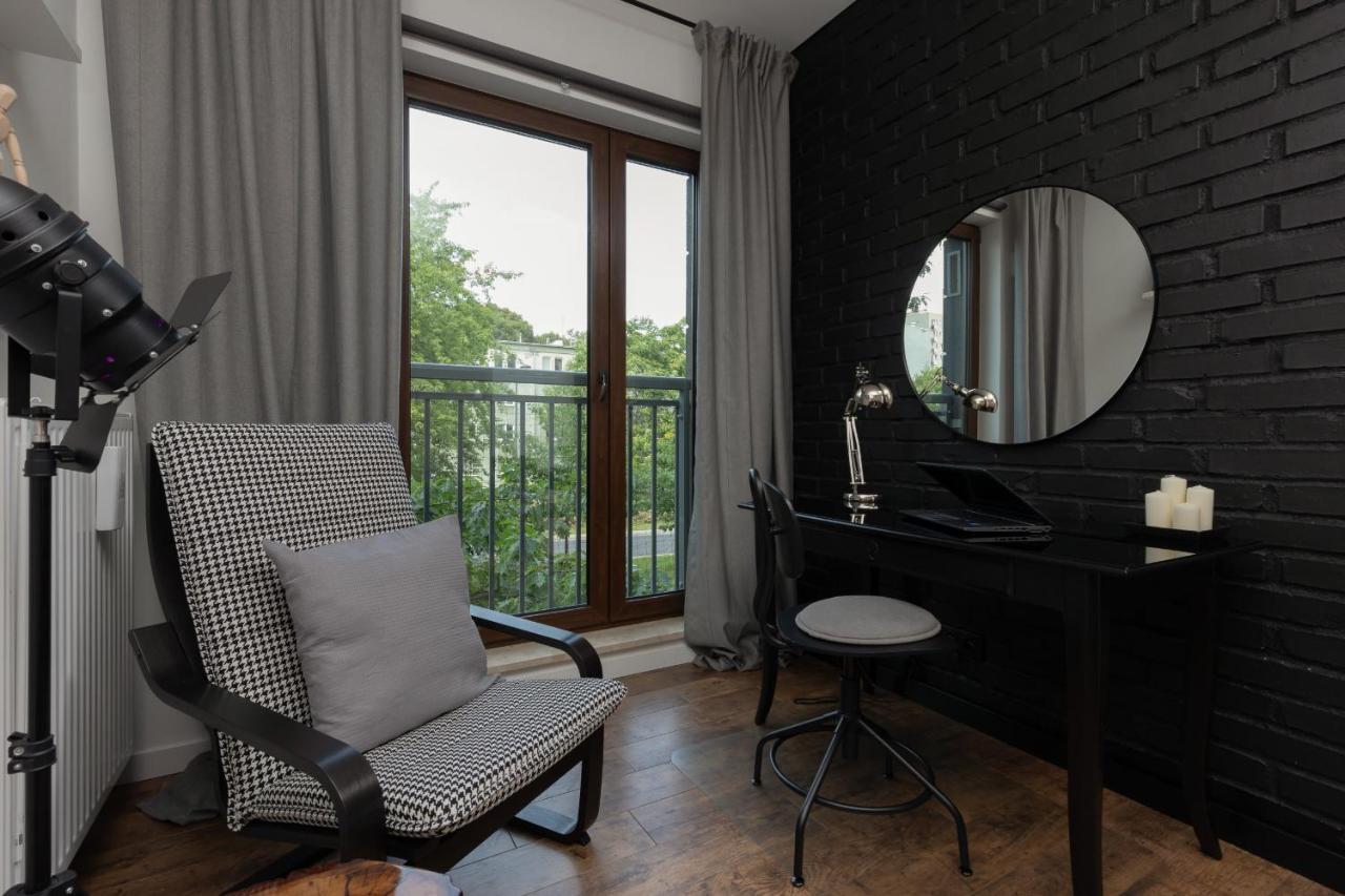 Stylish & Trendy 1 Bedroom Apartment Wola With Parking By Renters Warsaw Luaran gambar
